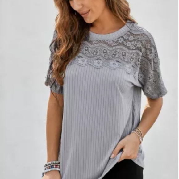 CCO DROP🌼1 small left New boutique lace yoke top - Picture 10 of 10